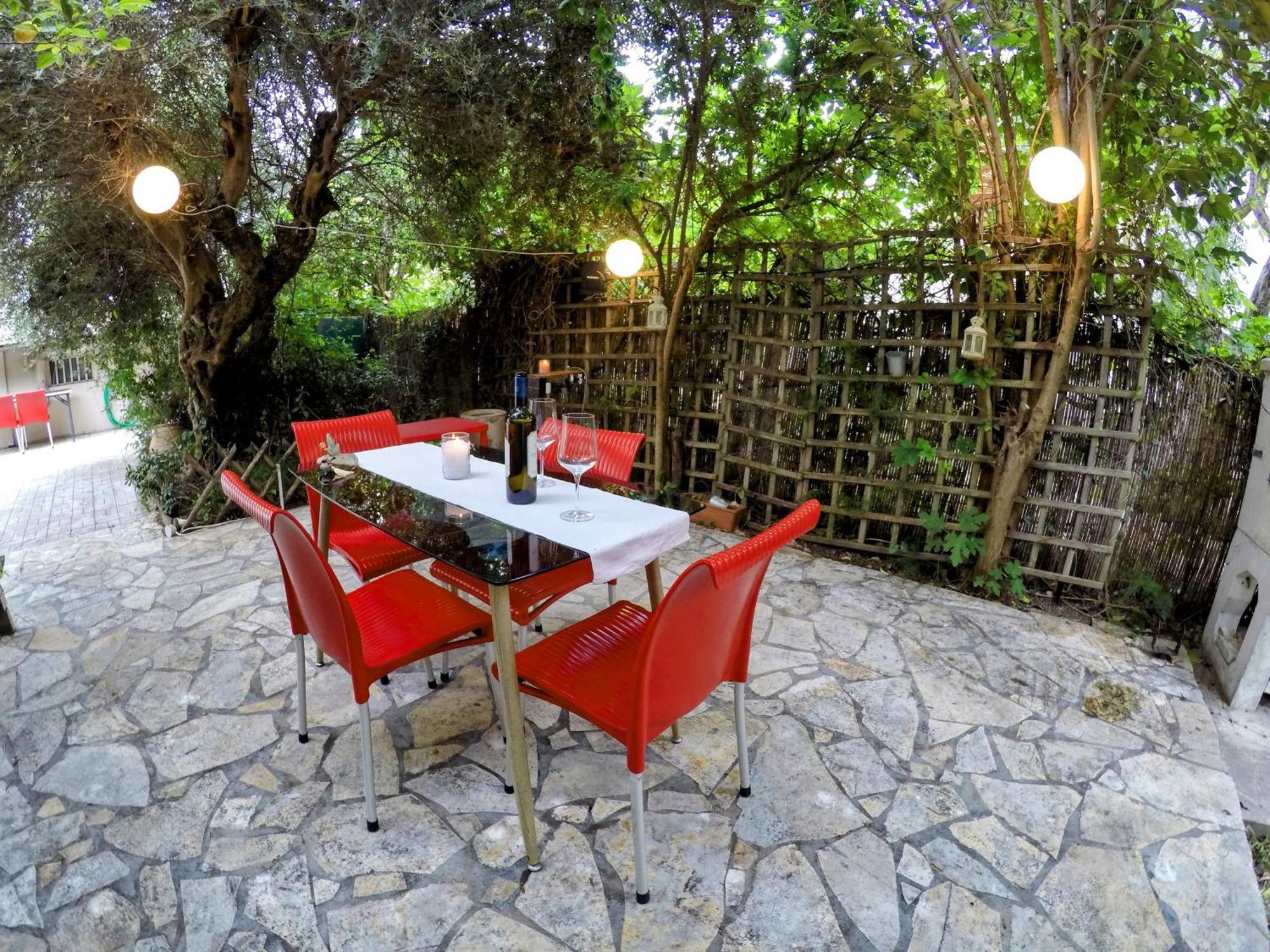 Σπίτι Στο Ρίο Πατρών Με Κήπο - Detached House In Rio With Garden Apartment Exterior photo